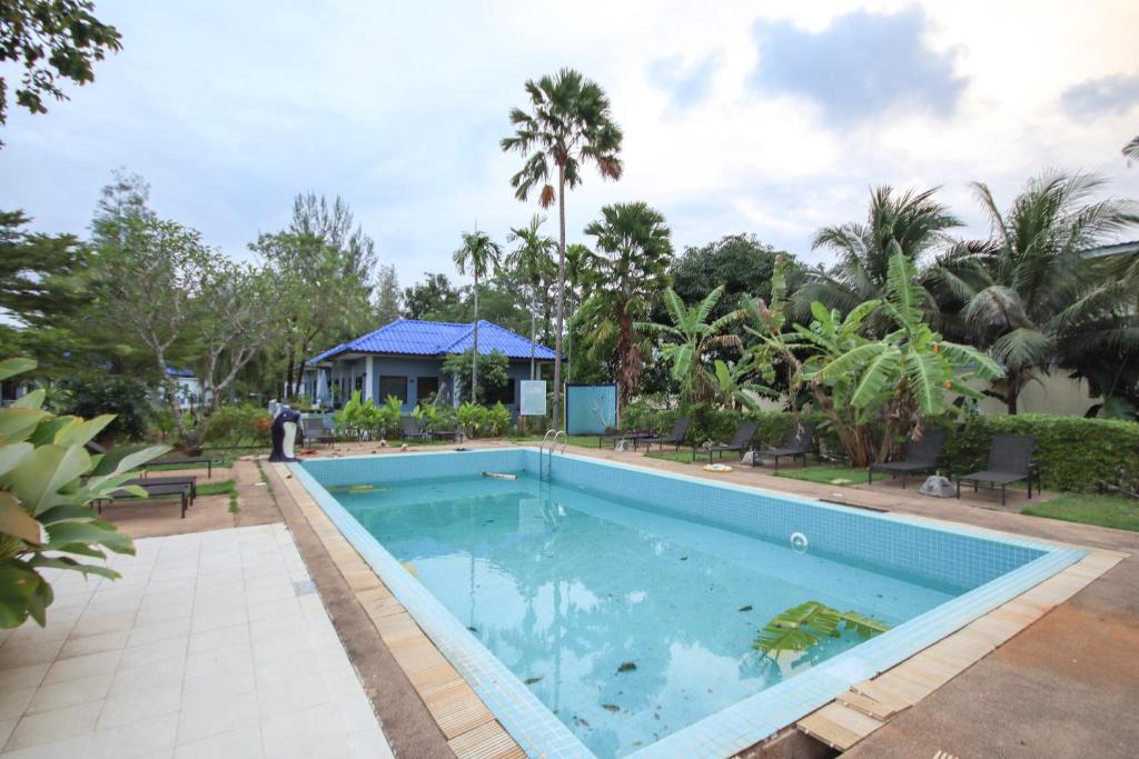 CAPITAL O75345 Praewa Villas Naiyang Phuket