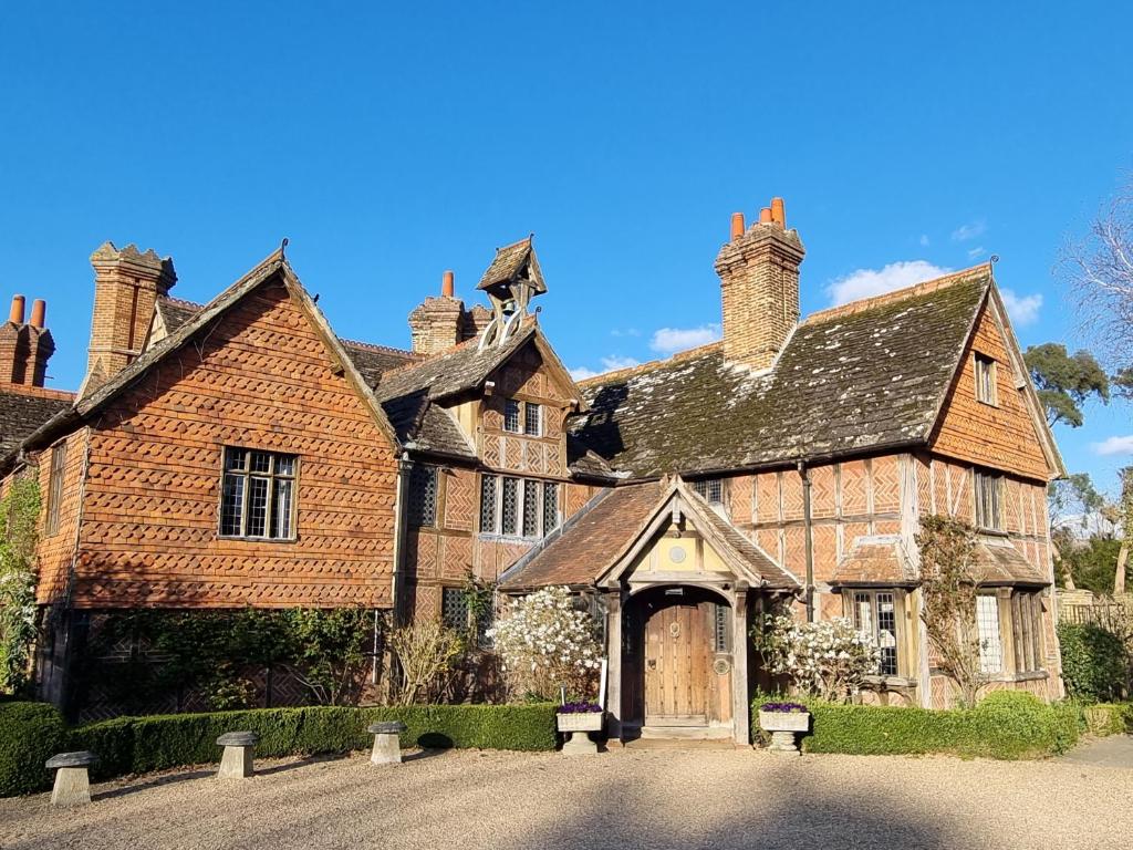 Langshott Manor - Luxury Hotel Gatwick