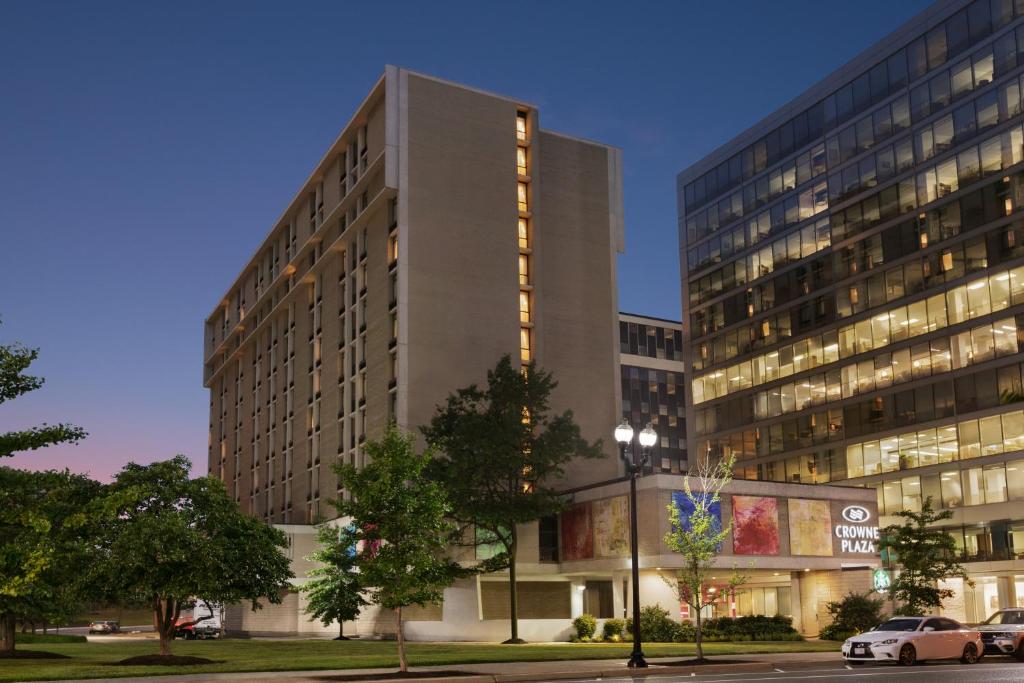 Crowne Plaza Crystal City-Washington