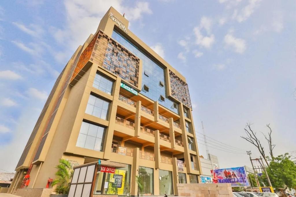 Hotel Sparsh Inn - Chandkheda