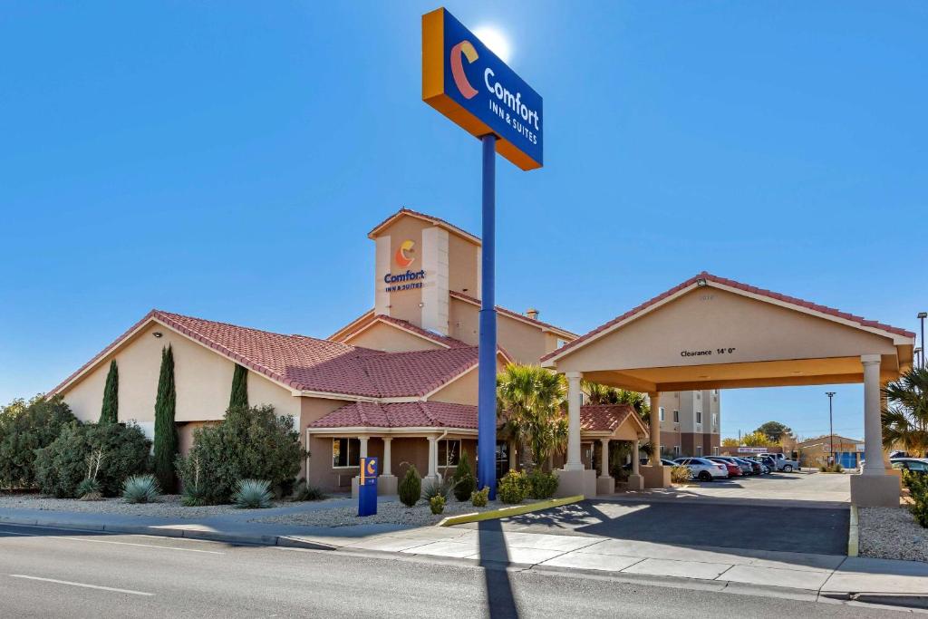 Comfort Inn & Suites