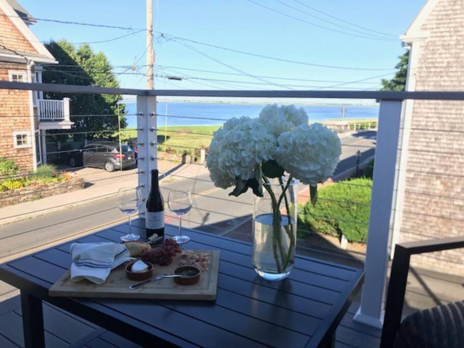 Circa 1725 home w/Roof Deck and Water Views