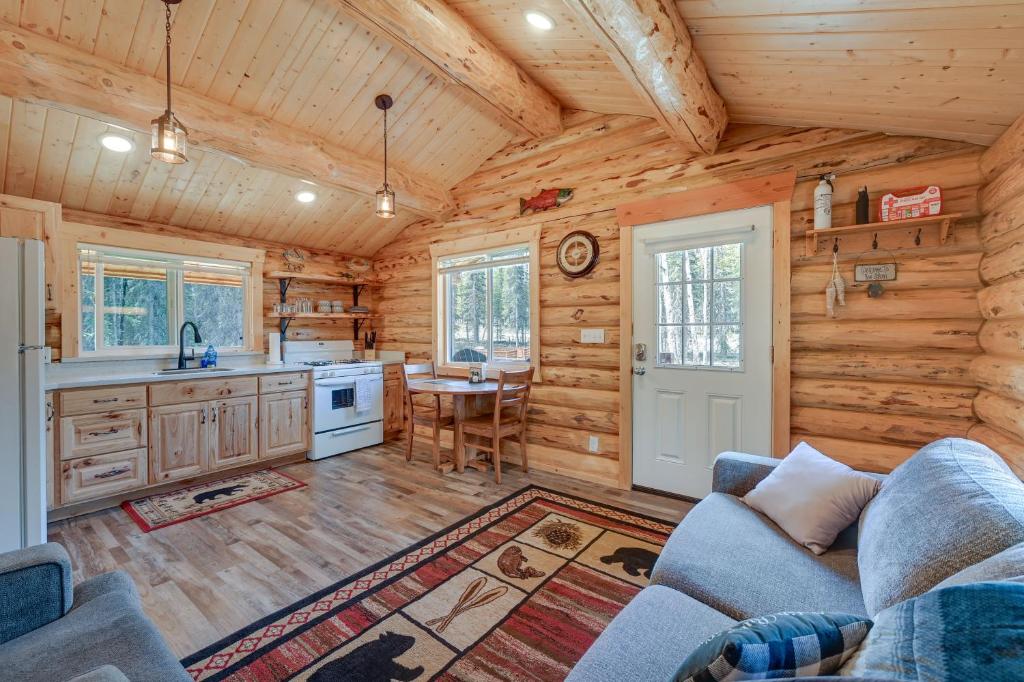 Woodsy Cabin Near Kenai River Great for Anglers!