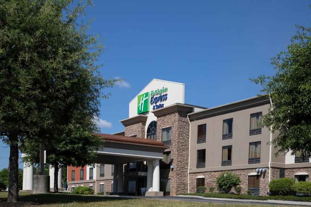 Holiday Inn Express & Suites Knoxville-Farragut, an IHG Hotel