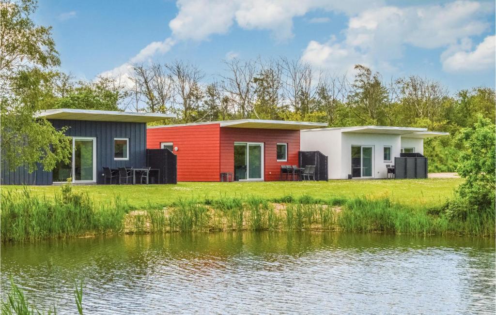 Cozy Home In Ringkøbing With House Sea View