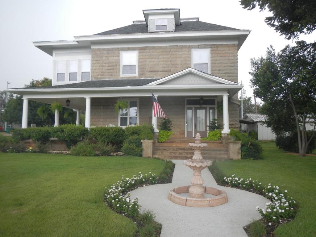 Sandstone Street Bed and Breakfast